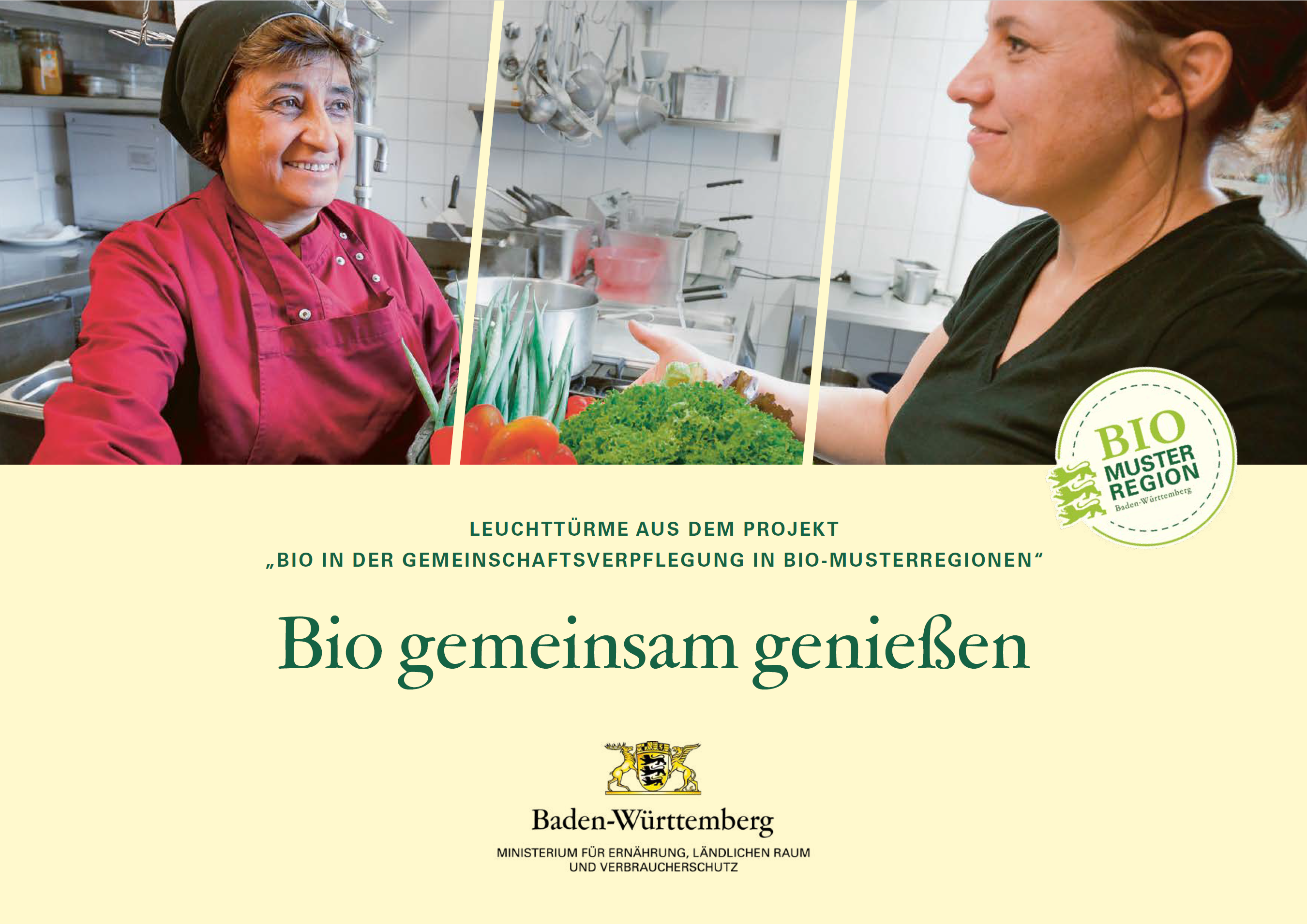 Auf dem Bild der Titelseite der Broschüre sind zwei Frauen abgebildet, die sich eine Gemüsekiste überreichen. Unter dem Bild steht der Titel der Broschüre: 