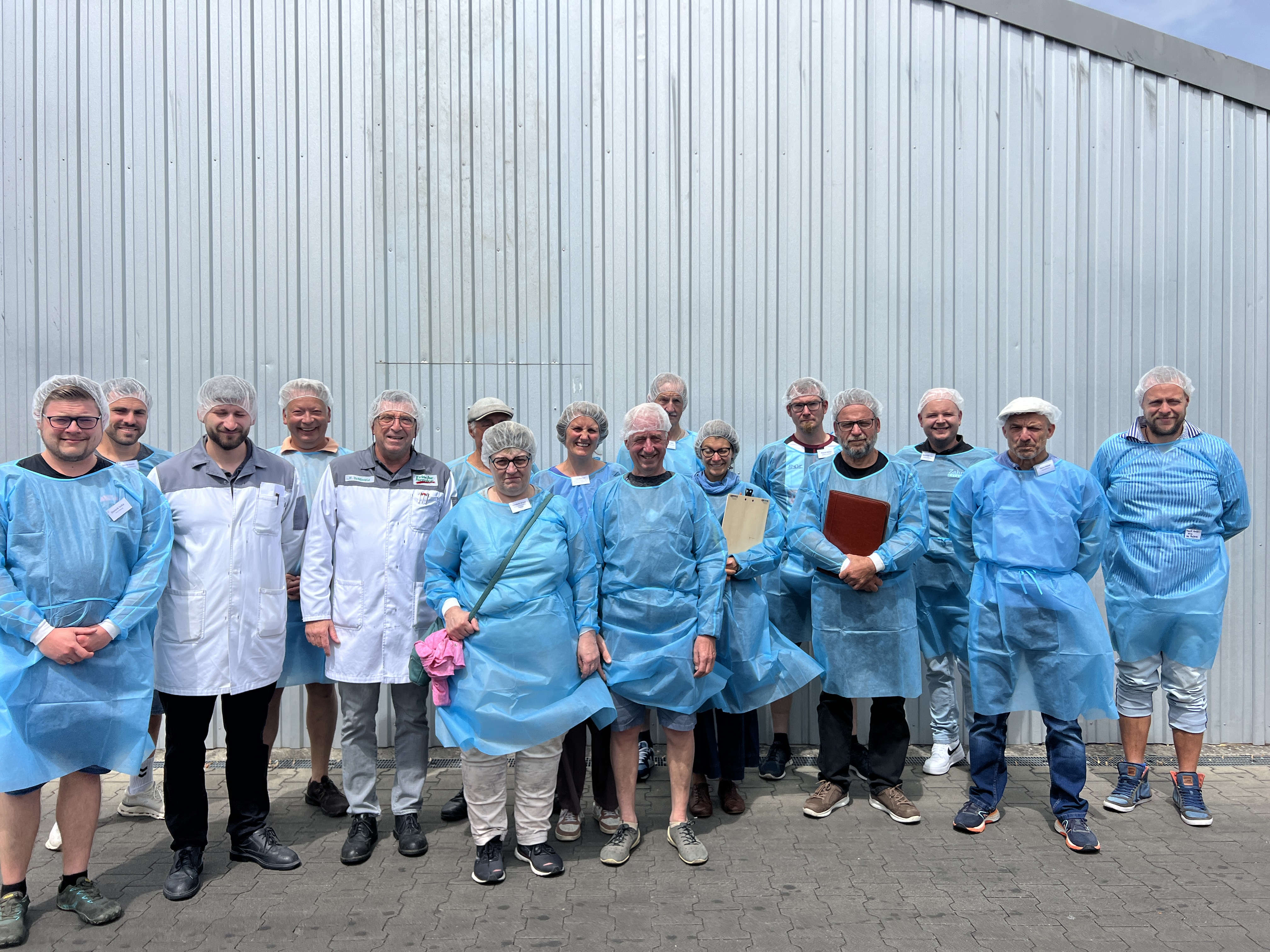 Gruppenfoto 7.7.2026 bei der Betriebsbesichtigung des Frische Service Frisenheim 