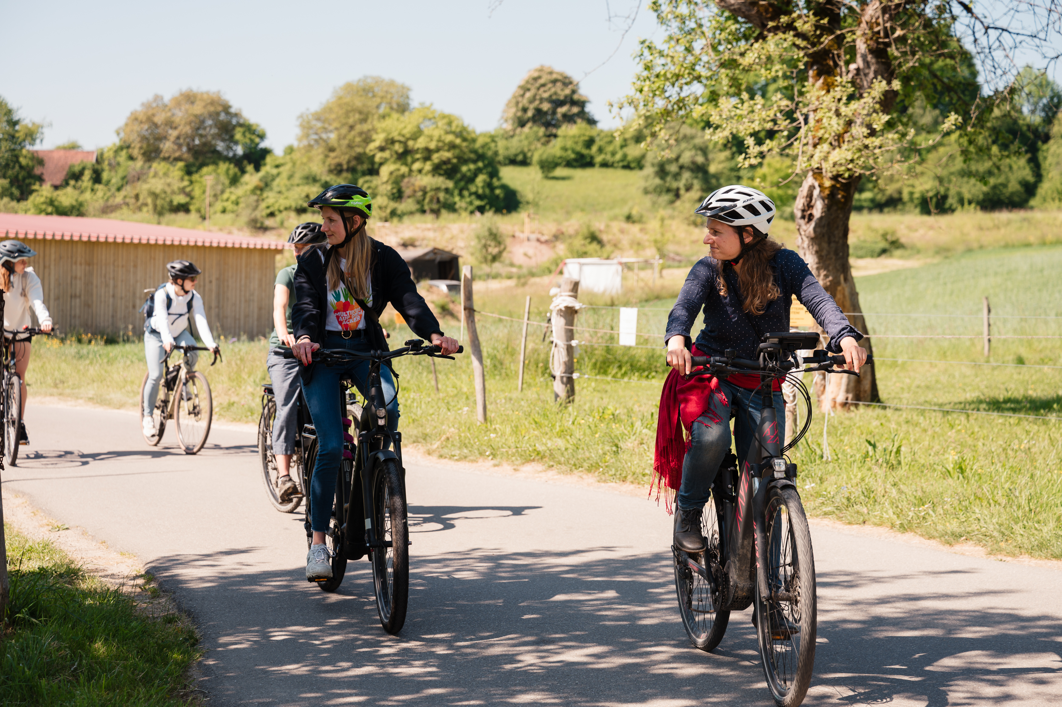 Impressionen der Radtour: Radfahrerinnen